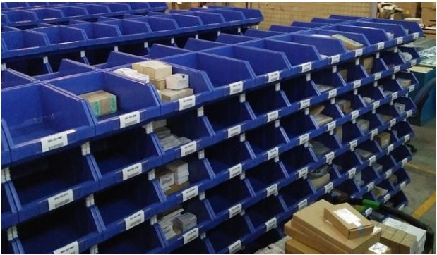 Plastic small parts organizer